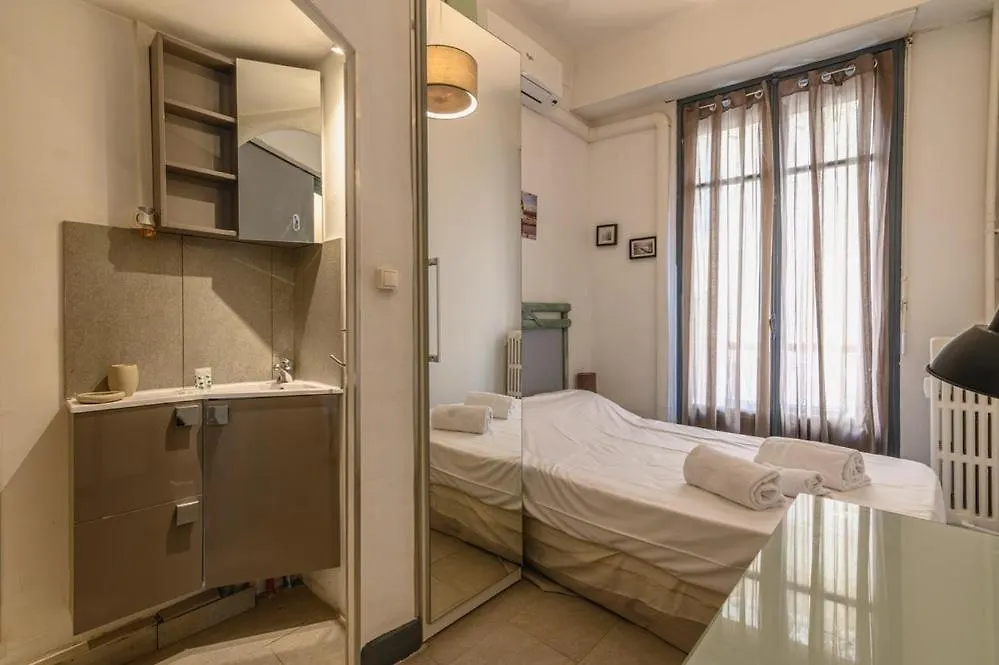 Charmant Appt 3 Chambes Au Coeur De Nice-5 Mns Plages Νίκαια